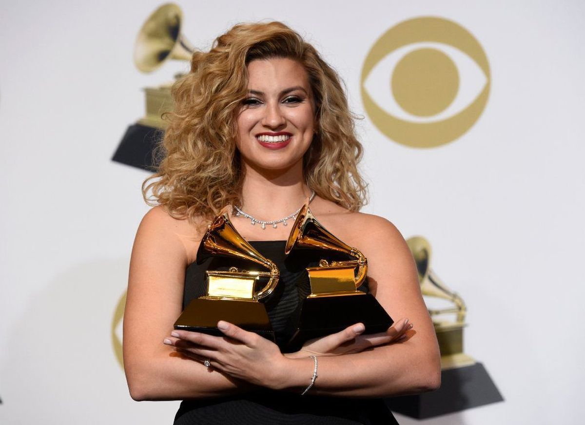 Tori Kelly Wins Two Grammy Awards and Exalts Jesus From Stage