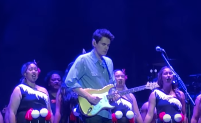 John Mayer opens concert with powerful 'How Great Thou Art' rendition after New Zealand shooting