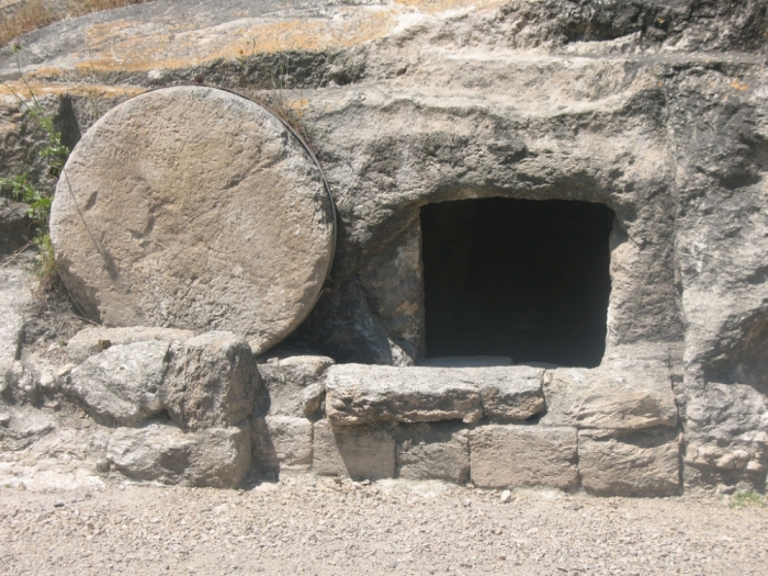 3 myths about the resurrection