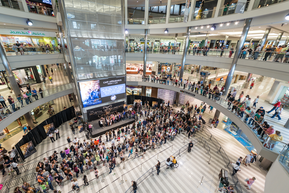 Child Survives Being Thrown From 3 Story Balcony In Mall Of America – Physicians Call It A Miracle!