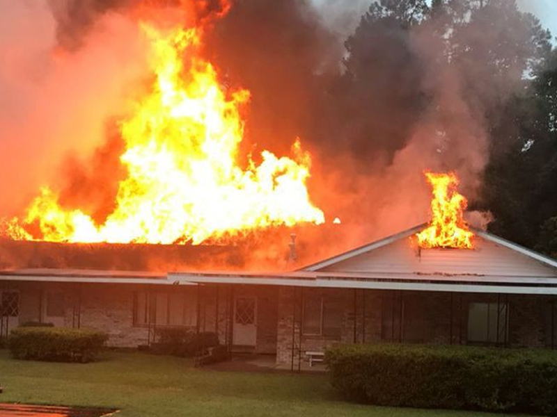 Florida Church Is A ‘Complete Loss’ After Engulfed Flames