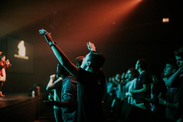 Most churches have stopped battling the ‘worship wars,' LifeWay finds