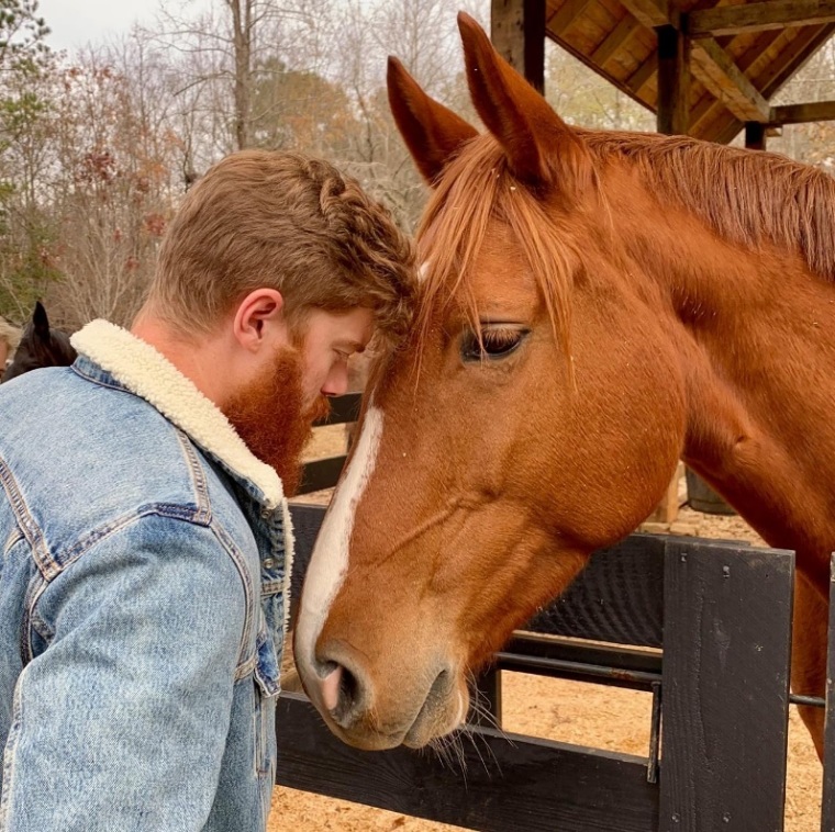 Former MLB all-star, wife launch horse ministry to help people overcome emotional struggles