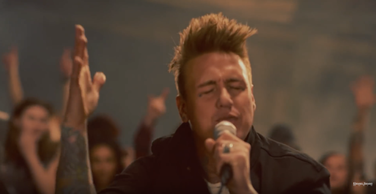 Papa Roach frontman declares he follows Jesus, says there are ‘a lot of terrible Christians’