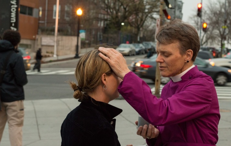 Ash Wednesday: Episcopal diocese hosting 'Ashes to Go' at metro stops, coffee shops, churches