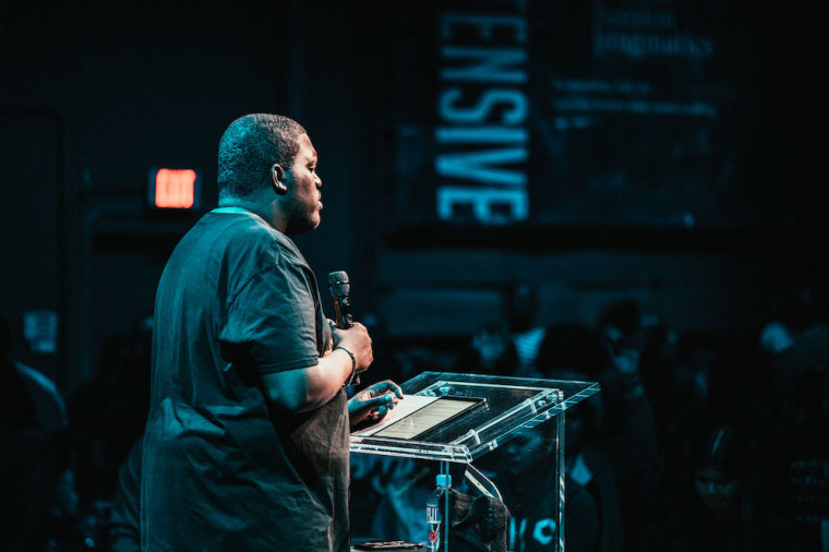 'There’s an epidemic of powerless worship leaders,’ pastor William McDowell says