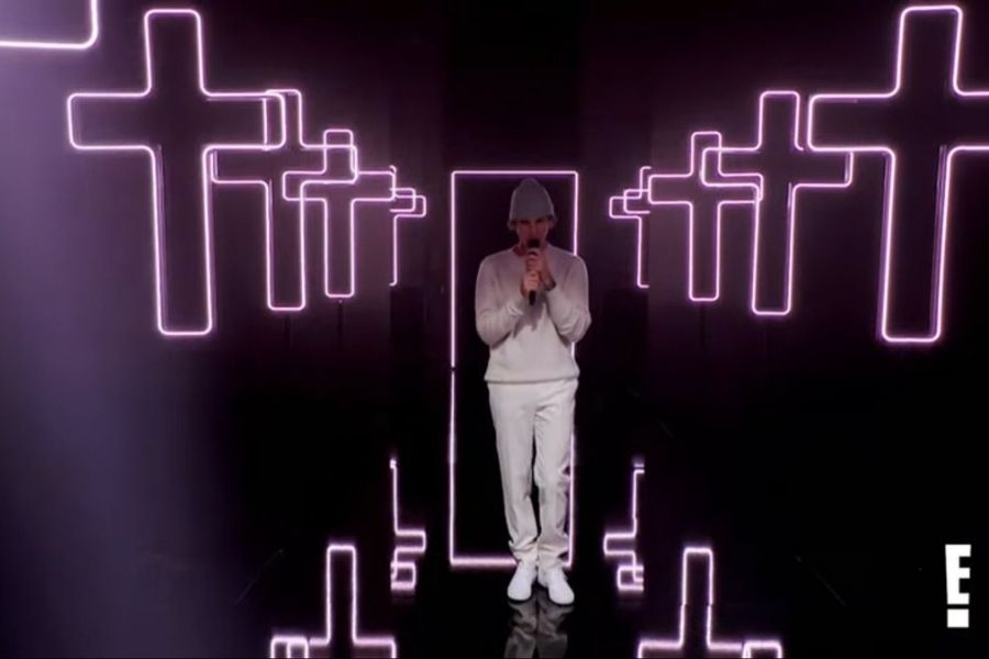 Popstar Justin Bieber Leads People To God With ‘Holy’ Performance At People’s Choice Awards | God TV