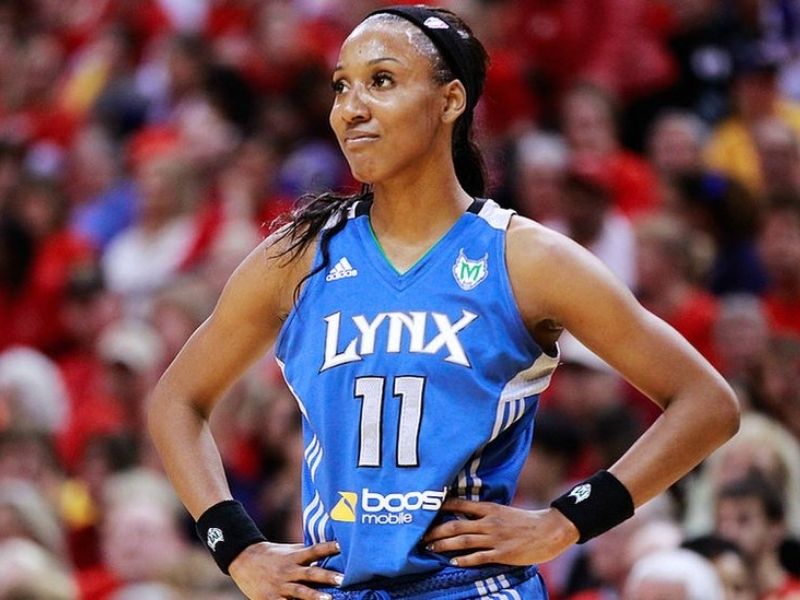 WNBA Champion Shares How She Leaned Onto Faith After Being Bullied By Players For Being Straight | God TV