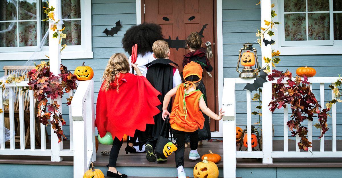 Should Christians Share Gospel Tracts on Halloween?