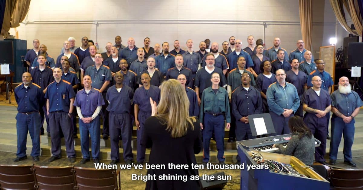 Inmates Sing And Praise God With ‘Amazing Grace’